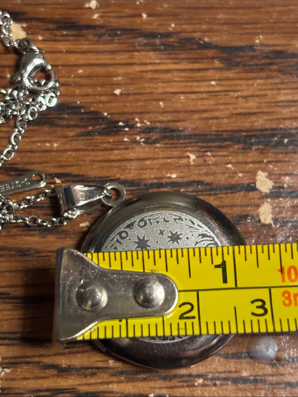 Silver Ramiel Locket from ACOTAR - Picture 3 of 3